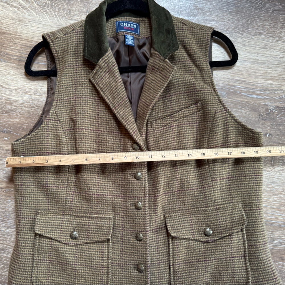 Classic Chaps XL Wool and Corduroy riding vest - Picture 9 of 15